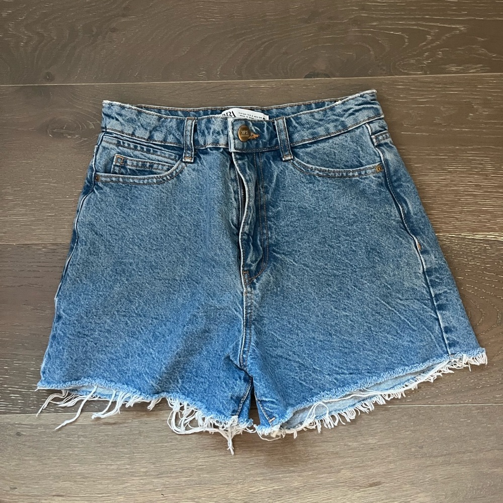 ZARA JEAN SHORTS